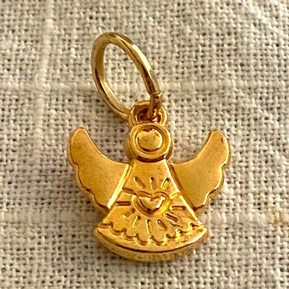 5/$10❤️❤️❤️NEW ROSE GOLD TONE ALLOY ANGEL CHARM PENDANT - Picture 1 of 2